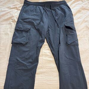 Abercrombie men’s pull-on straight leg cargos